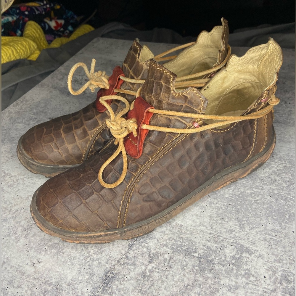Rovers Made In Portugal Animal Pattern Leather Bootie
